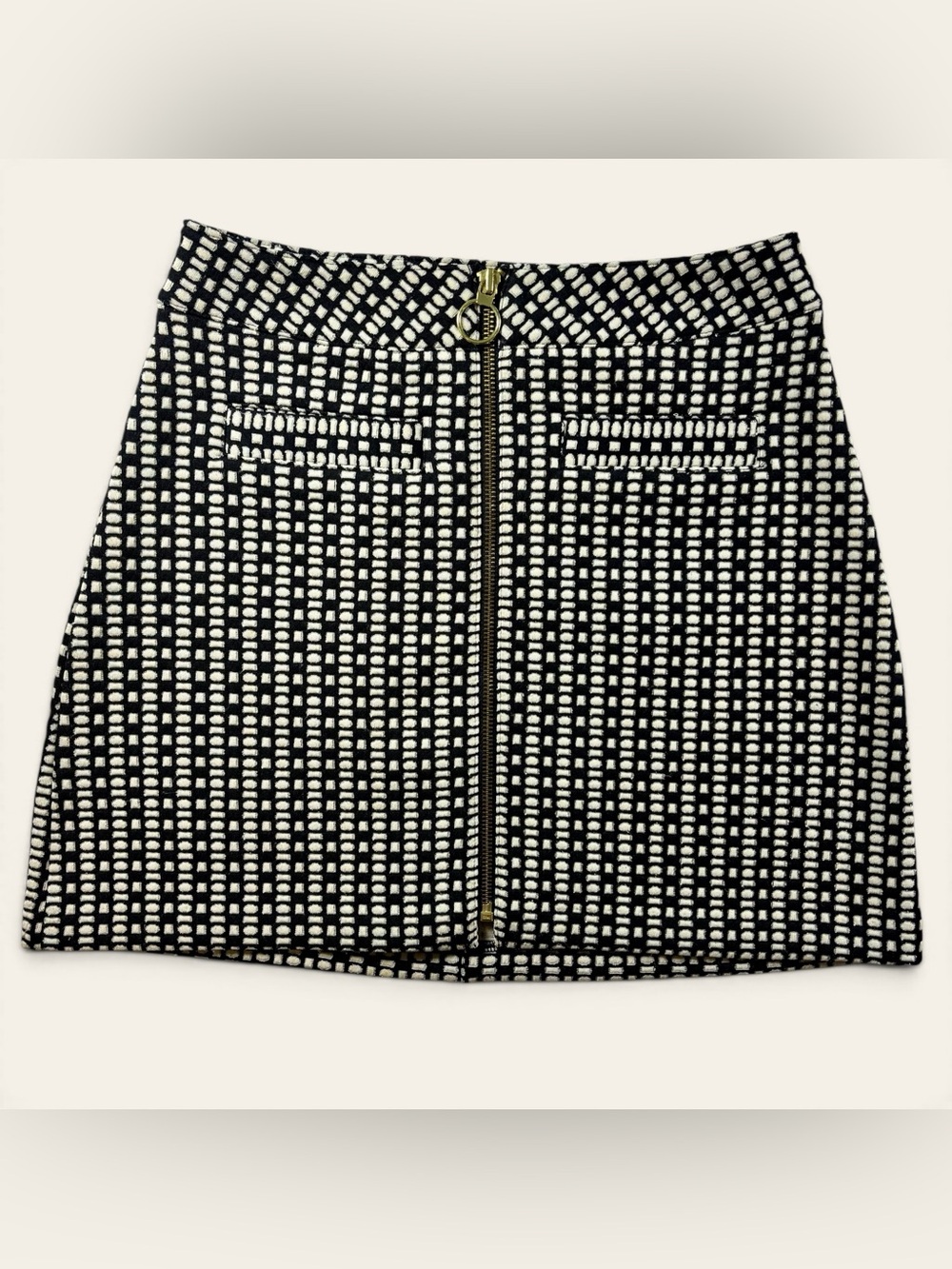 Express Black White Geometric Mini Skirt Size 2 Gold Front Zip Ring Pull
